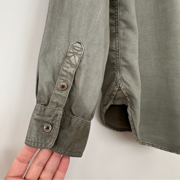 American Eagle Outfitters Boyfriend Fit, button down shirt with long  sleeves - Picture 9 of 12